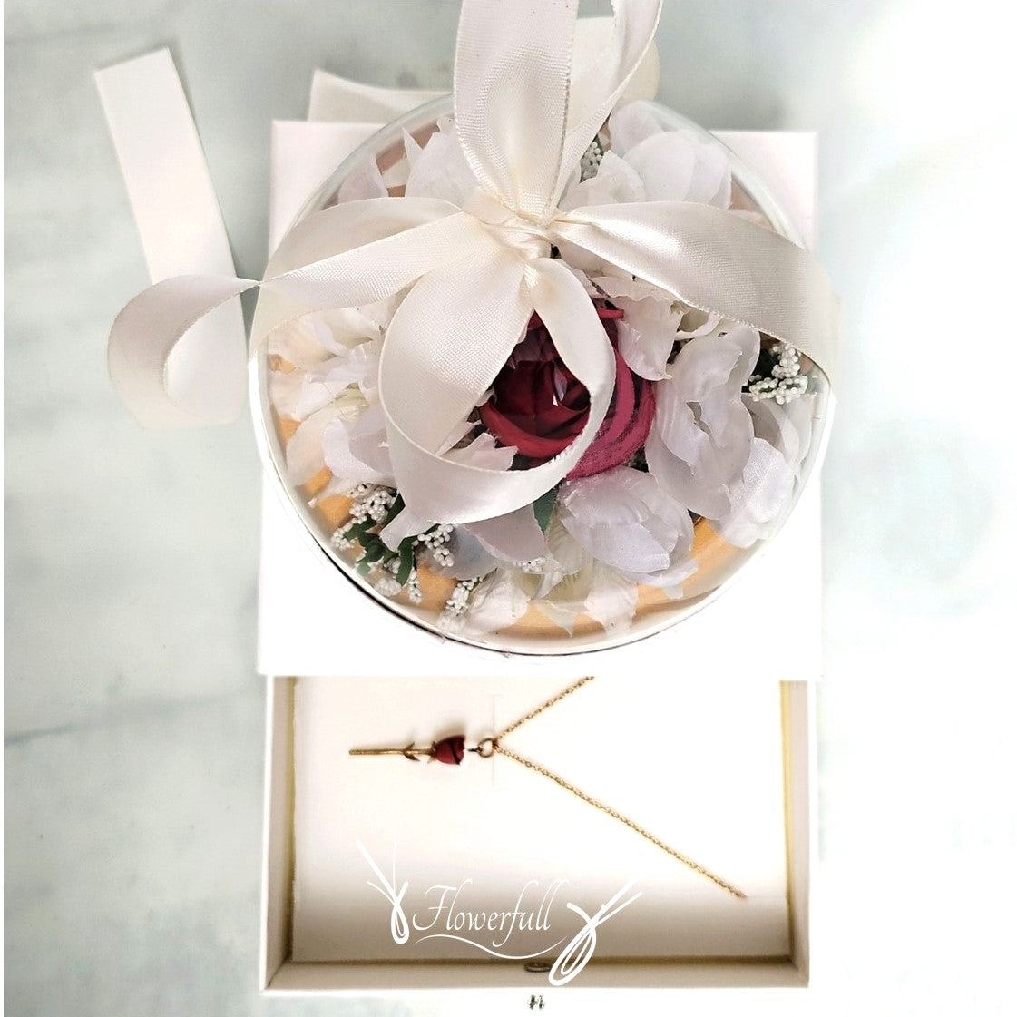 Rosa Roja | Arreglo floral y collar